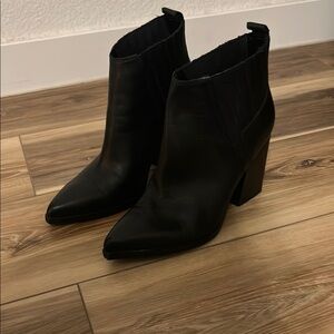 Elegant Black Ankle Boots
